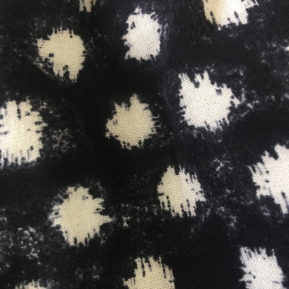 Black Skirt with polka dot design - Picture 2 of 6